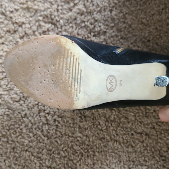 Heeled booties - Picture 2 of 4